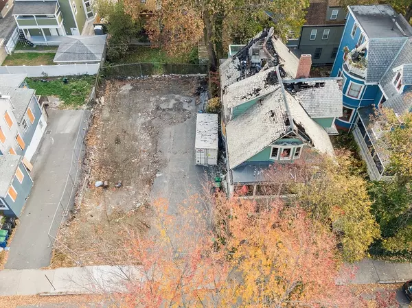 Somerville, MA 02145,71 Thurston