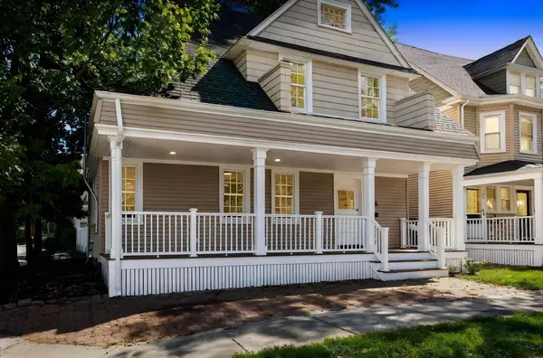 Newton, MA 02458,4 Remick Terrace #4