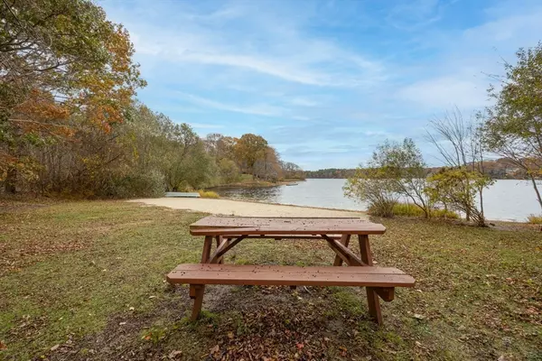 Plymouth, MA 02360,3 Clearwater Dr