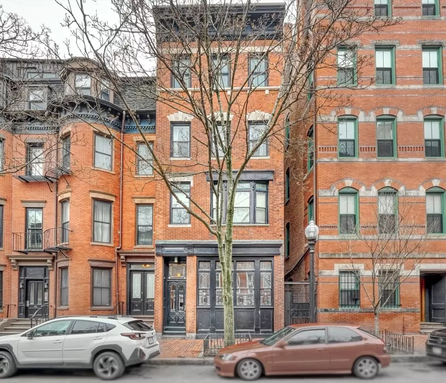 Boston, MA 02116,70 Clarendon St #1