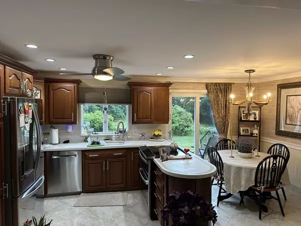 Worcester, MA 01603,20 Wedgewood Rd