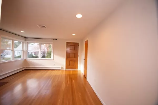 Chelmsford, MA 01824,29 Rainbow Ave #29