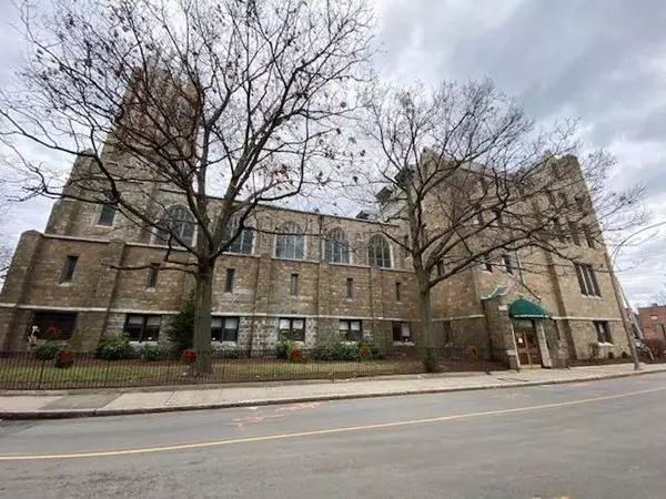 288 Walnut #1st, Newton, MA 02460