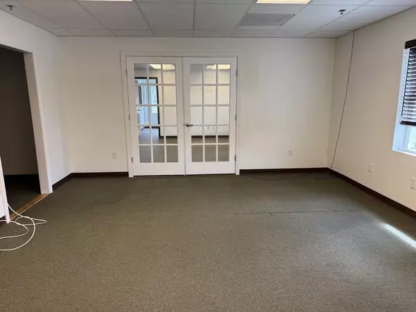 Groton, MA 01450,1 Forge Village Road