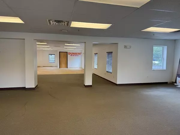 Groton, MA 01450,1 Forge Village Road