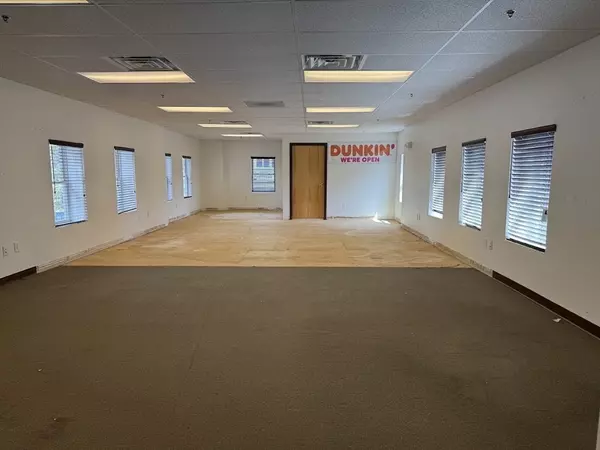 Groton, MA 01450,1 Forge Village Road