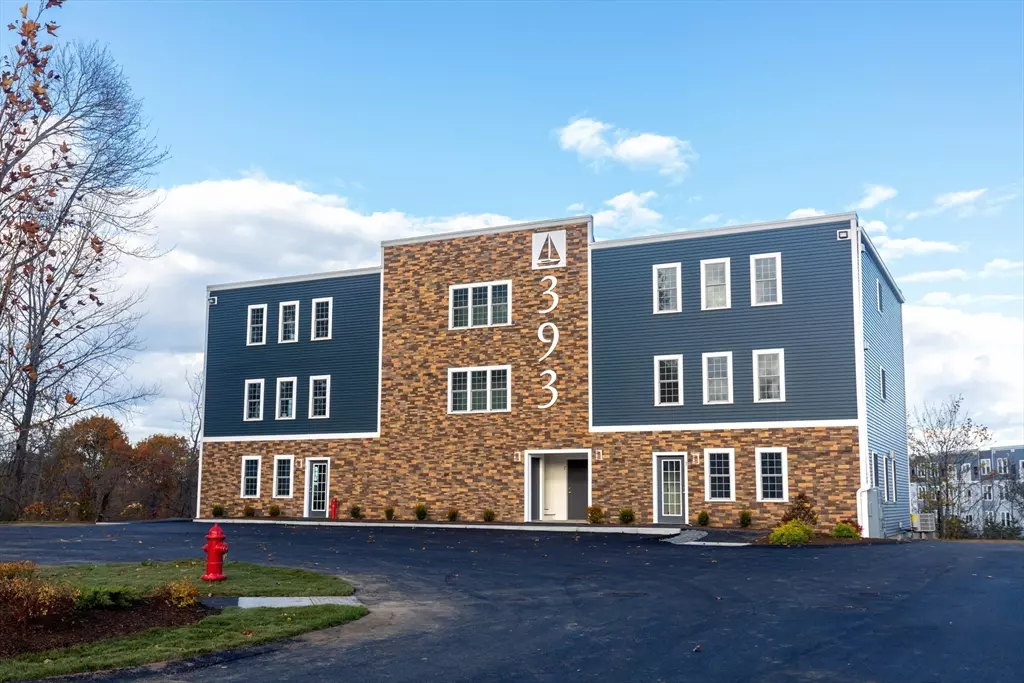 Plymouth, MA 02360,393 Court St. #1