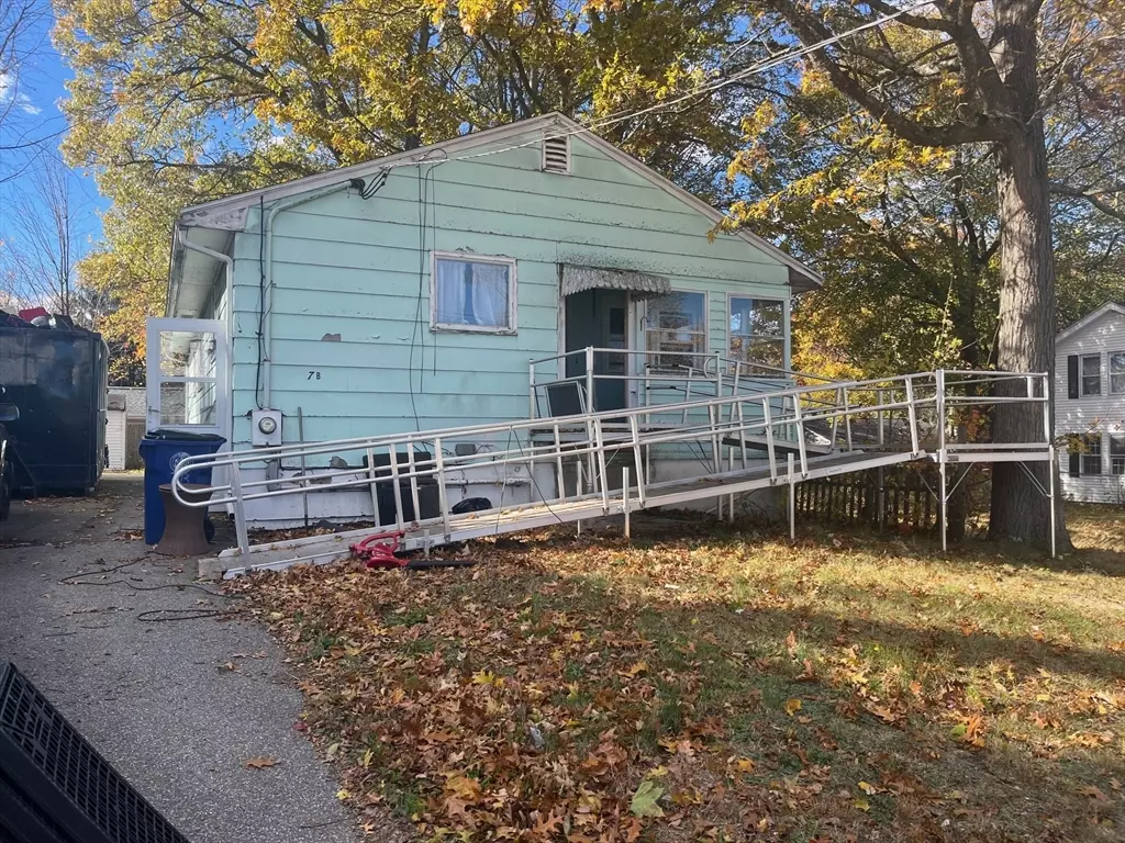 Lawrence, MA 01841,7-B Stevens St