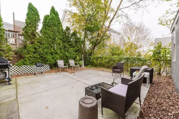 Fall River, MA 02721,404 Bradford Ave