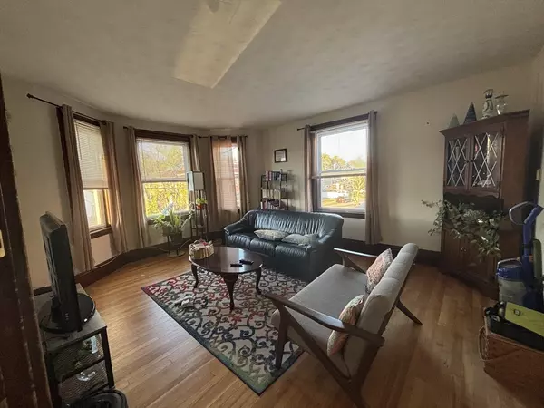 32 Richardson #3, Wakefield, MA 01880