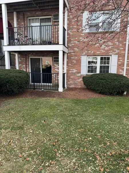 2 Karen Cir #2, Billerica, MA 01821