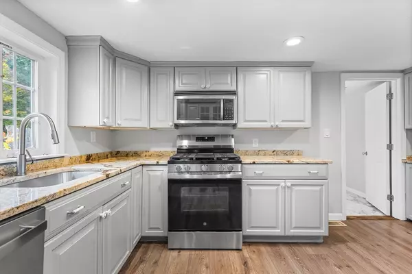 Rockland, MA 02370,18 Colby St