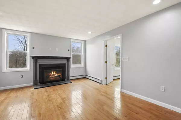 Rehoboth, MA 02769,515 Winthrop St ##1