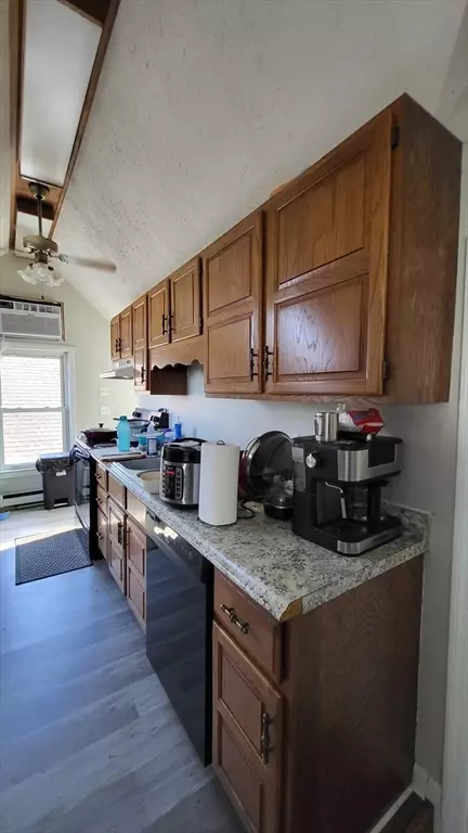 Lowell, MA 01854,118 Gershom Avenue #3