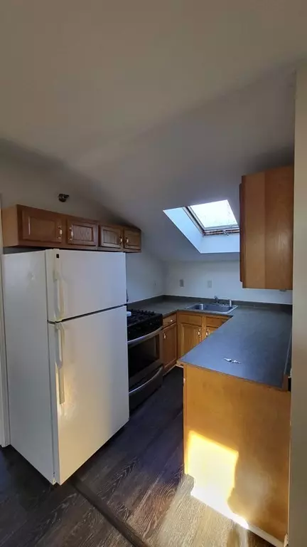 Lowell, MA 01851,124 Stevens Street #5