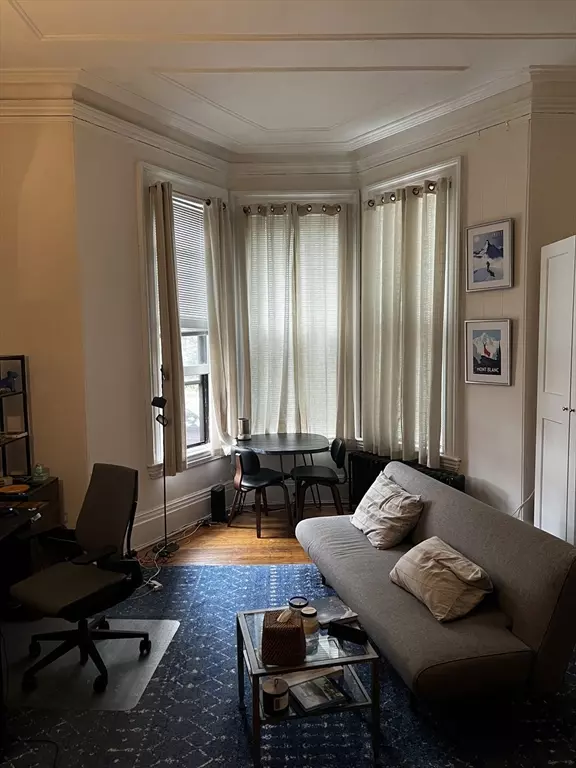 172 Marlborough #1F, Boston, MA 02116