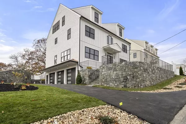 22 Mt. Zion Rd, Melrose, MA 02176