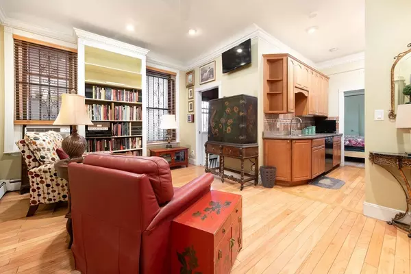 Boston, MA 02115,362 Commonwealth Ave #2E, 2F