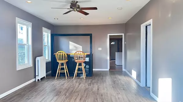 Worcester, MA 01604,3 Bowker St