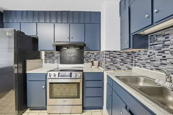 Northampton, MA 01062,723 Florence Rd