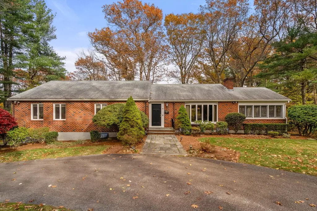 Needham, MA 02492,30 Richardson Dr