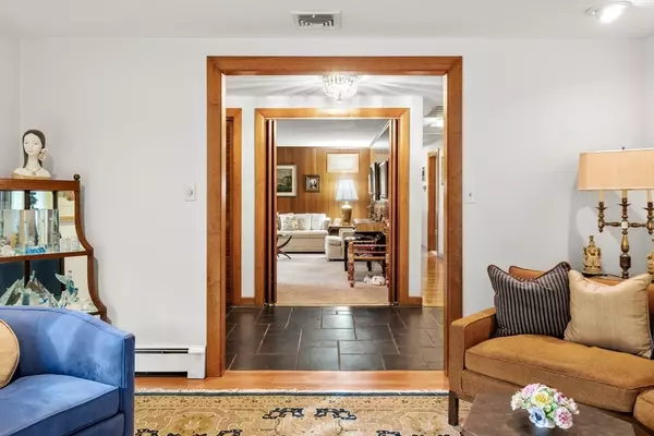 Needham, MA 02492,30 Richardson Dr