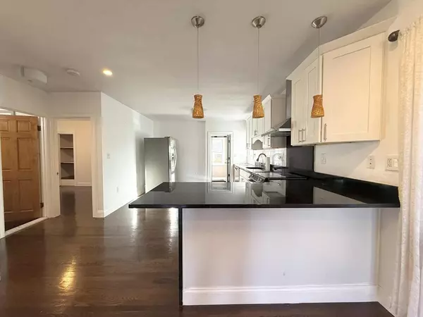 Quincy, MA 02171,239 Quincy Shore Drive #1