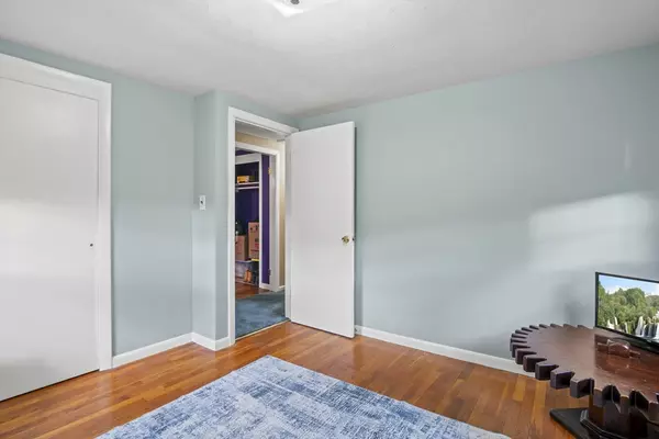 Webster, MA 01570,78 2nd Island Road