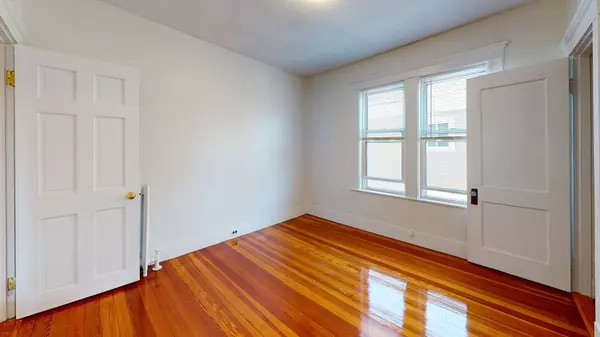 Medford, MA 02155,15A Martin Street #2