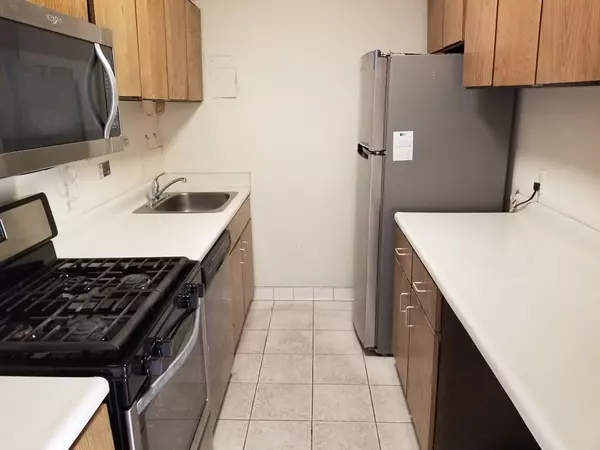 Brookline, MA 02445,44 Washington #304