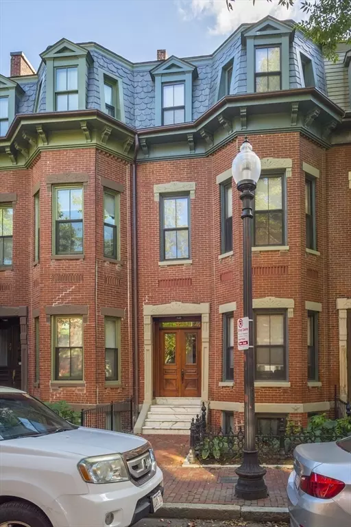 Boston, MA 02120,25 Worthington Street #2