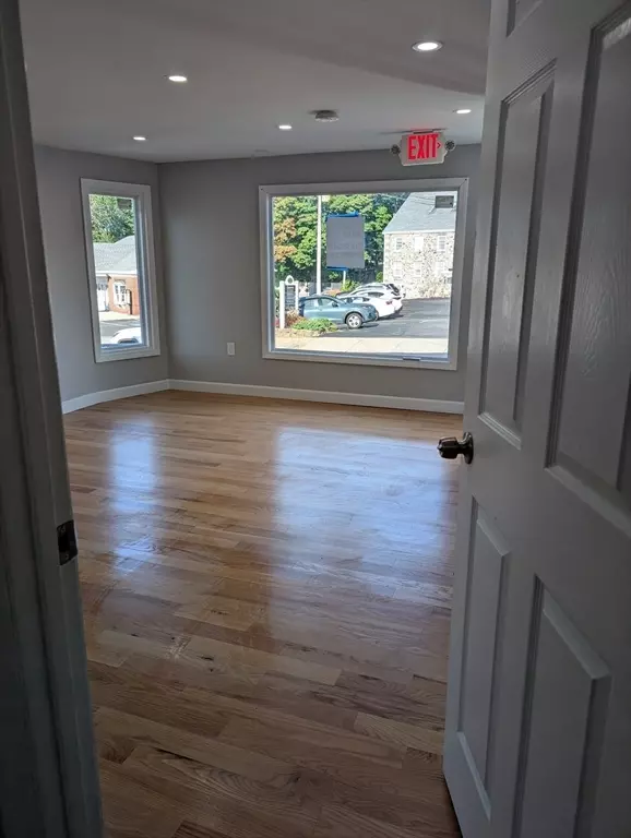 11 Main, North Andover, MA 01845