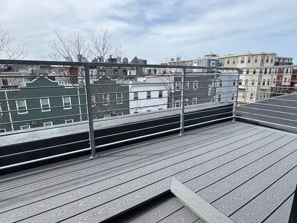 Boston, MA 02128,5 Breed St #4