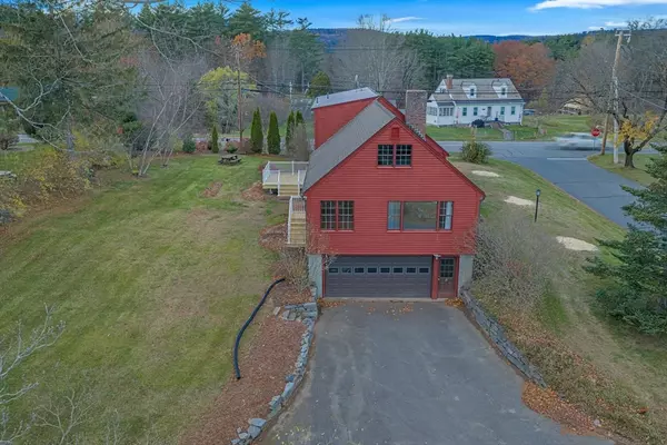 Greenfield, MA 01301,4 Pickett Ln