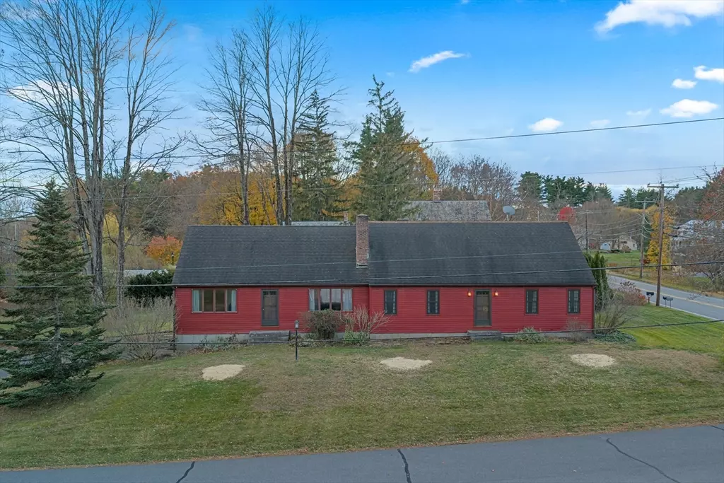 Greenfield, MA 01301,4 Pickett Ln