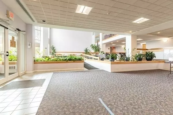 Woburn, MA 01801,166 Place Ln #166