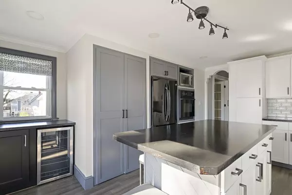 Quincy, MA 02171,77 Botolph St #2