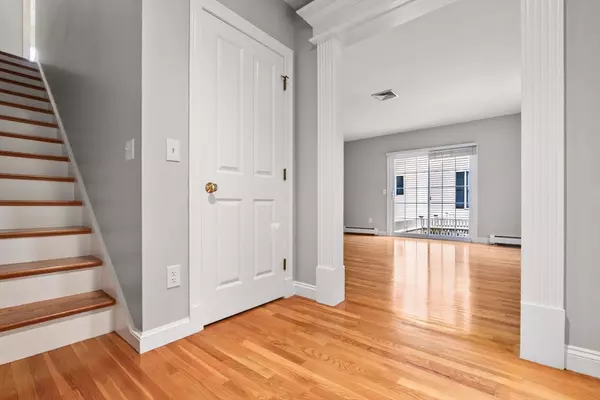 Manchester, MA 01944,56 Brook St #B