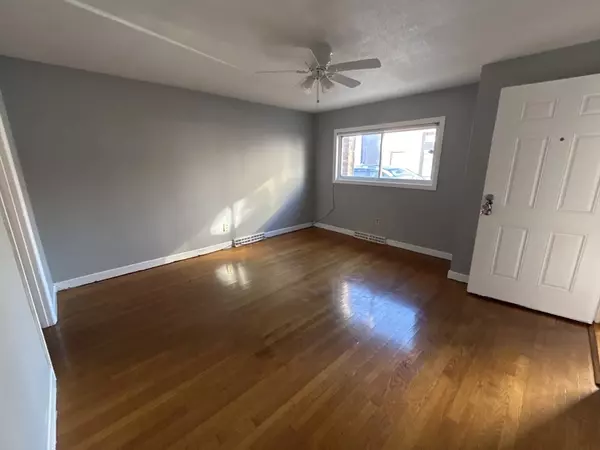 Everett, MA 02149,55-57 Union Street #55