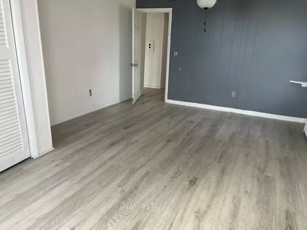 Revere, MA 02151,332 Revere Beach Blvd #7