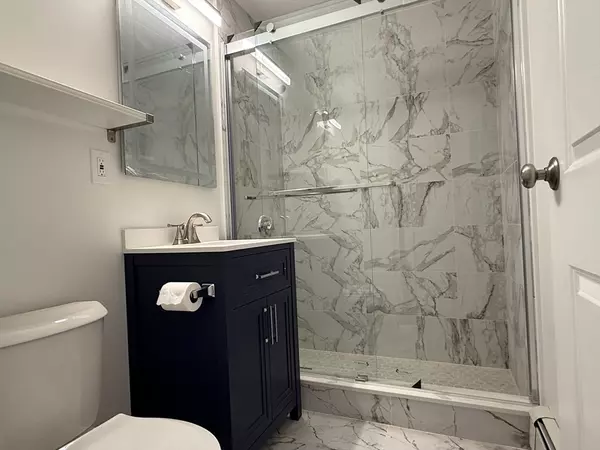 Quincy, MA 02170,100 Grandview Avenue #14B