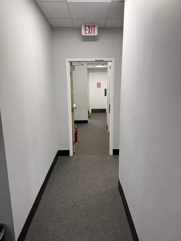 Lynn, MA 01901,112 Market Street #3