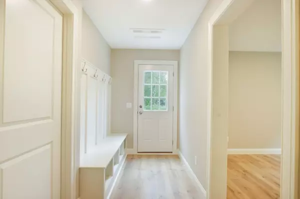 Middleboro, MA 02346,137 Highland