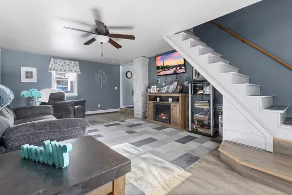 Salisbury, MA 01952,53 Rabbit Road