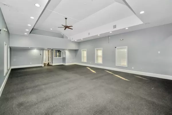 Brockton, MA 02301,105 Pleasant St