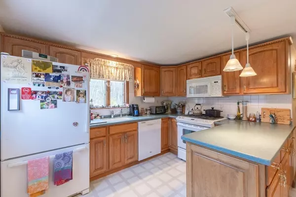 Foxboro, MA 02035,406 South Street