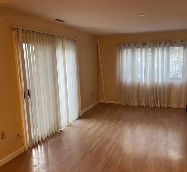 Stoughton, MA 02072,82 Bailey Street #82