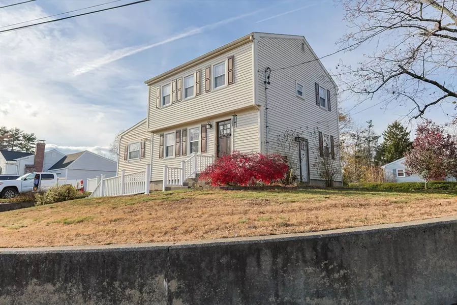 1 Revere Drive, Foxboro, MA 02035