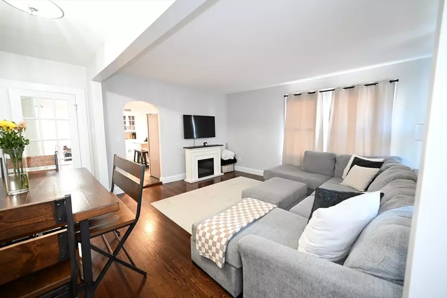 375 East Merrimack St #1, Lowell, MA 01852