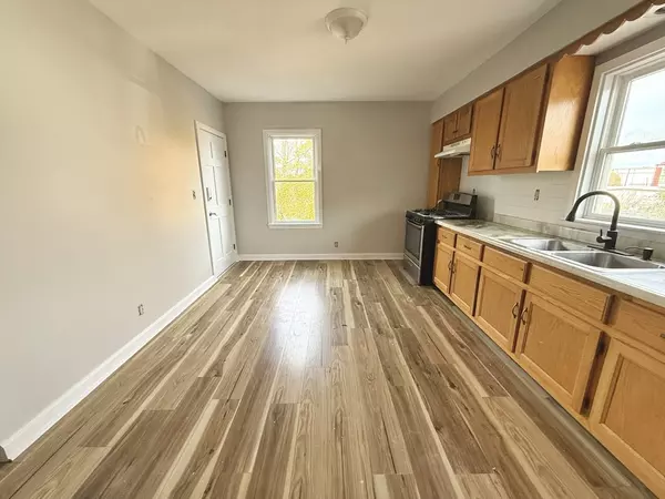 Quincy, MA 02169,13 Brooks Ave #2